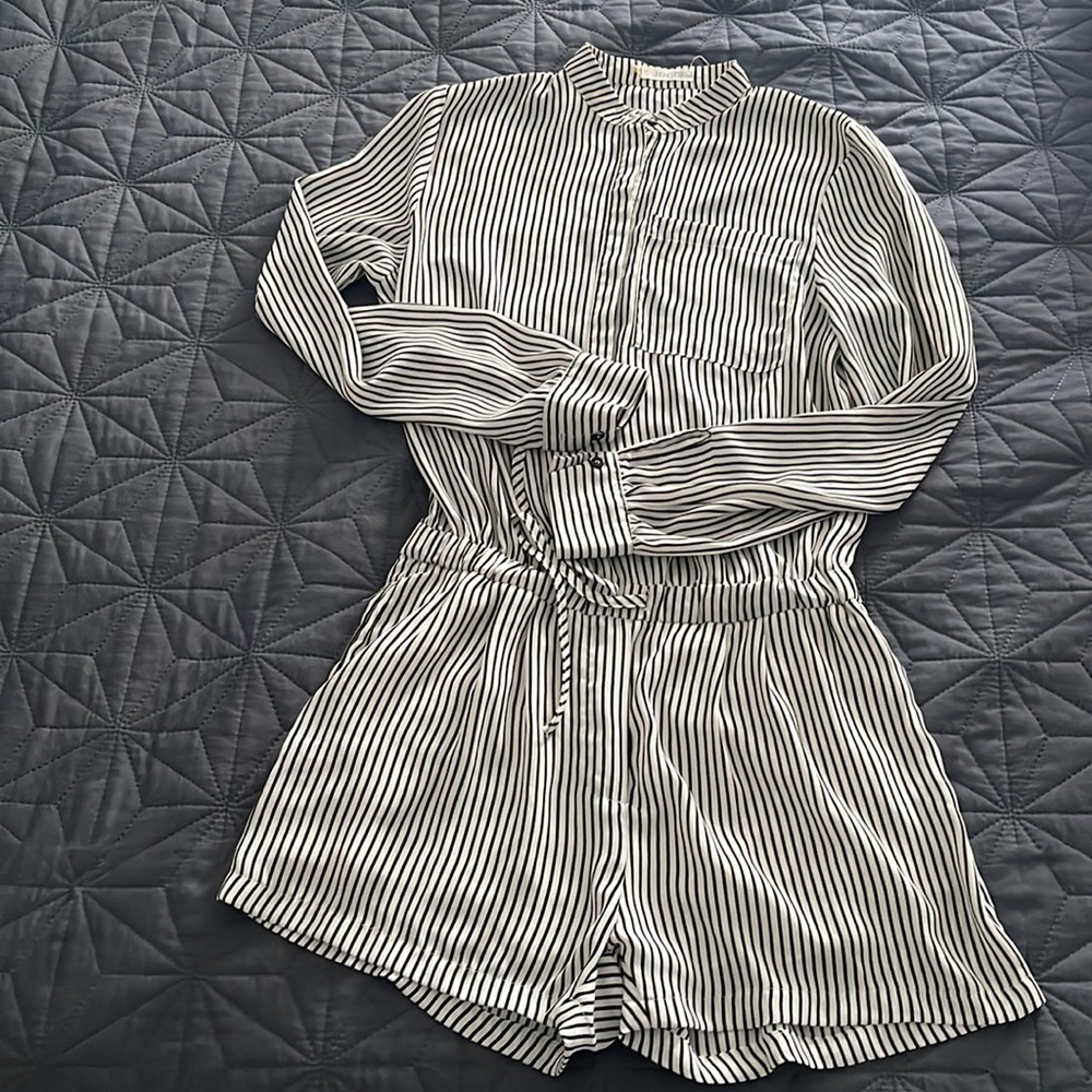 NWT | The Hanger | black & white | striped | tie-waist | shorts romper